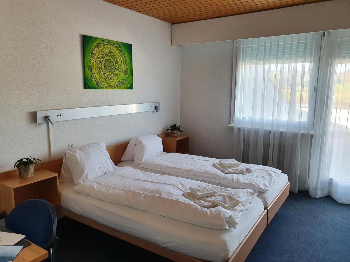 Erlebnisland Grizzlybaer Hotel Langenbuhl Exterior foto