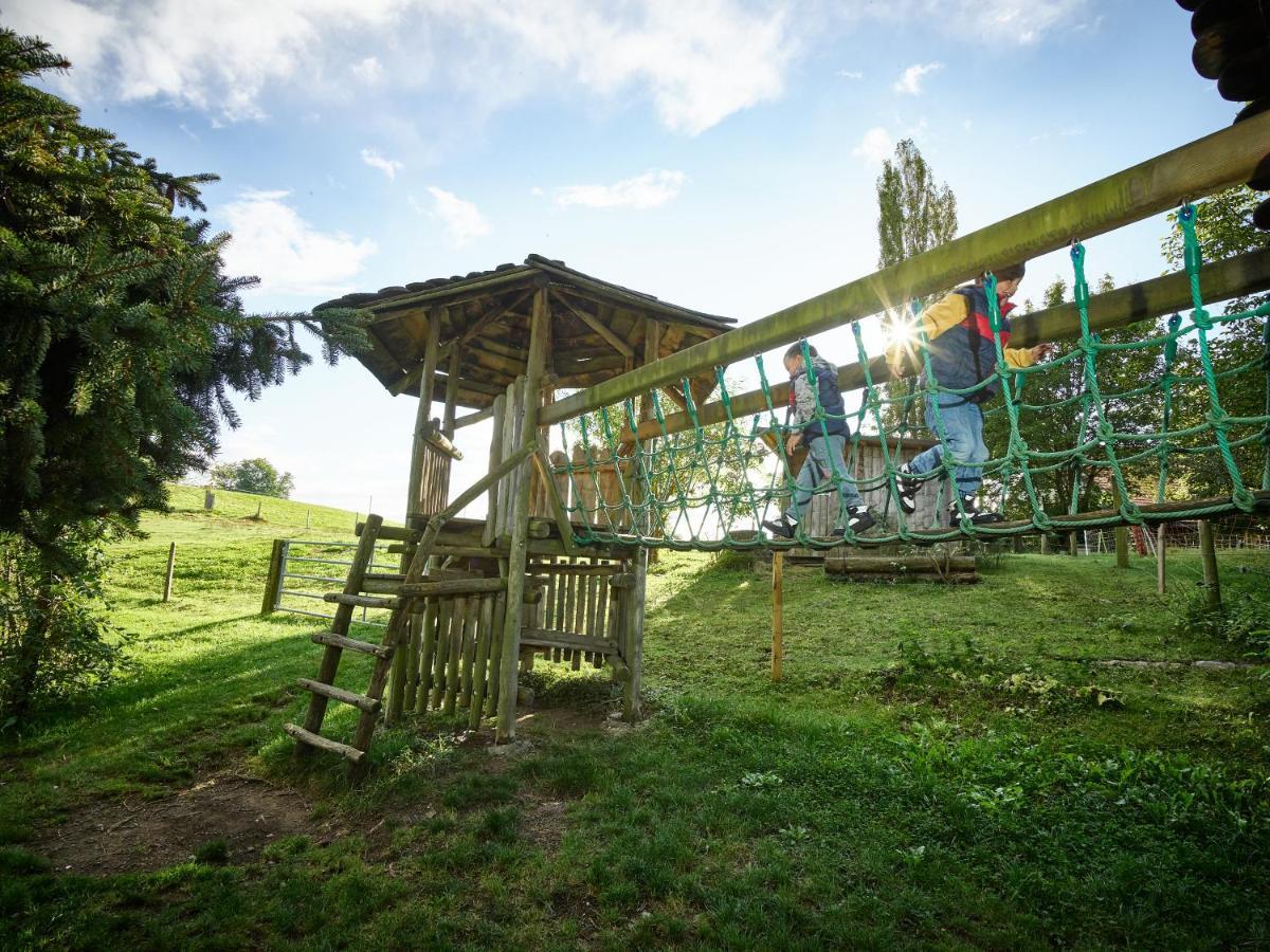 Erlebnisland Grizzlybaer Hotel Langenbuhl Exterior foto