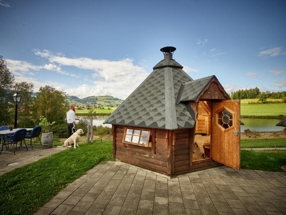 Erlebnisland Grizzlybaer Hotel Langenbuhl Exterior foto